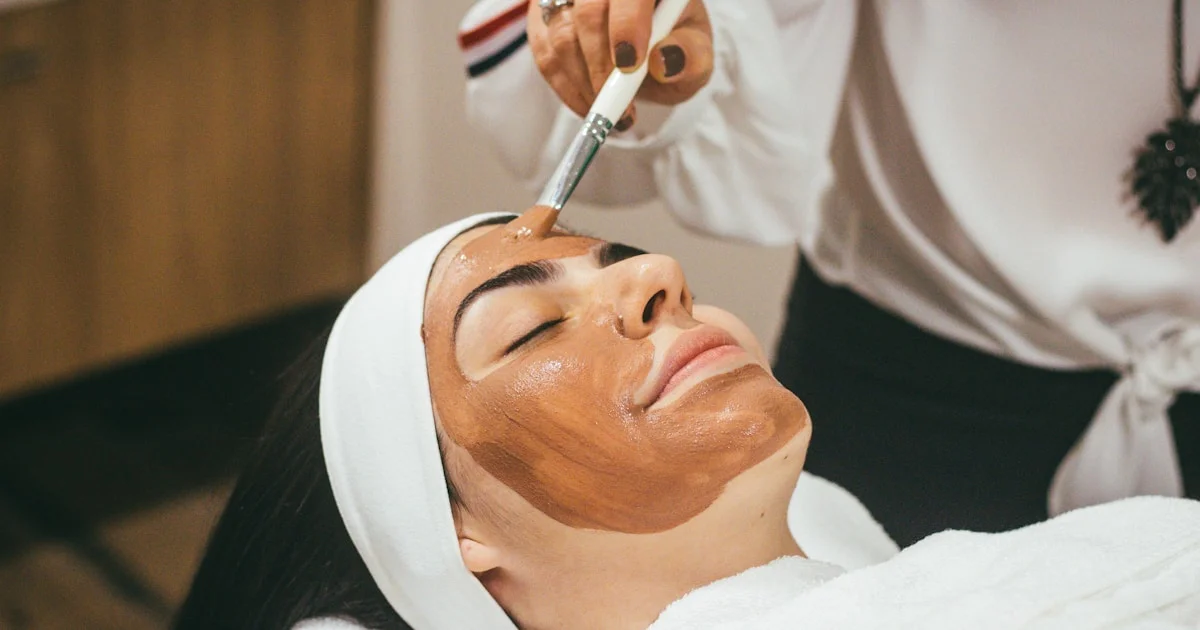 What the Tube Does to Your Skin (and a 2-Minute Fix)